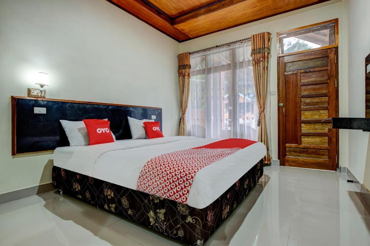 Oyo 3202 Hans Homestay Tuktuk Siadong Bagian luar foto