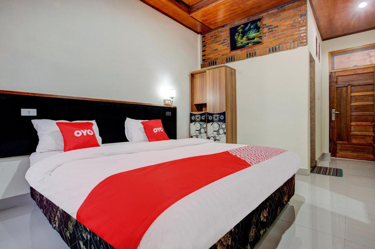 Oyo 3202 Hans Homestay Tuktuk Siadong Bagian luar foto
